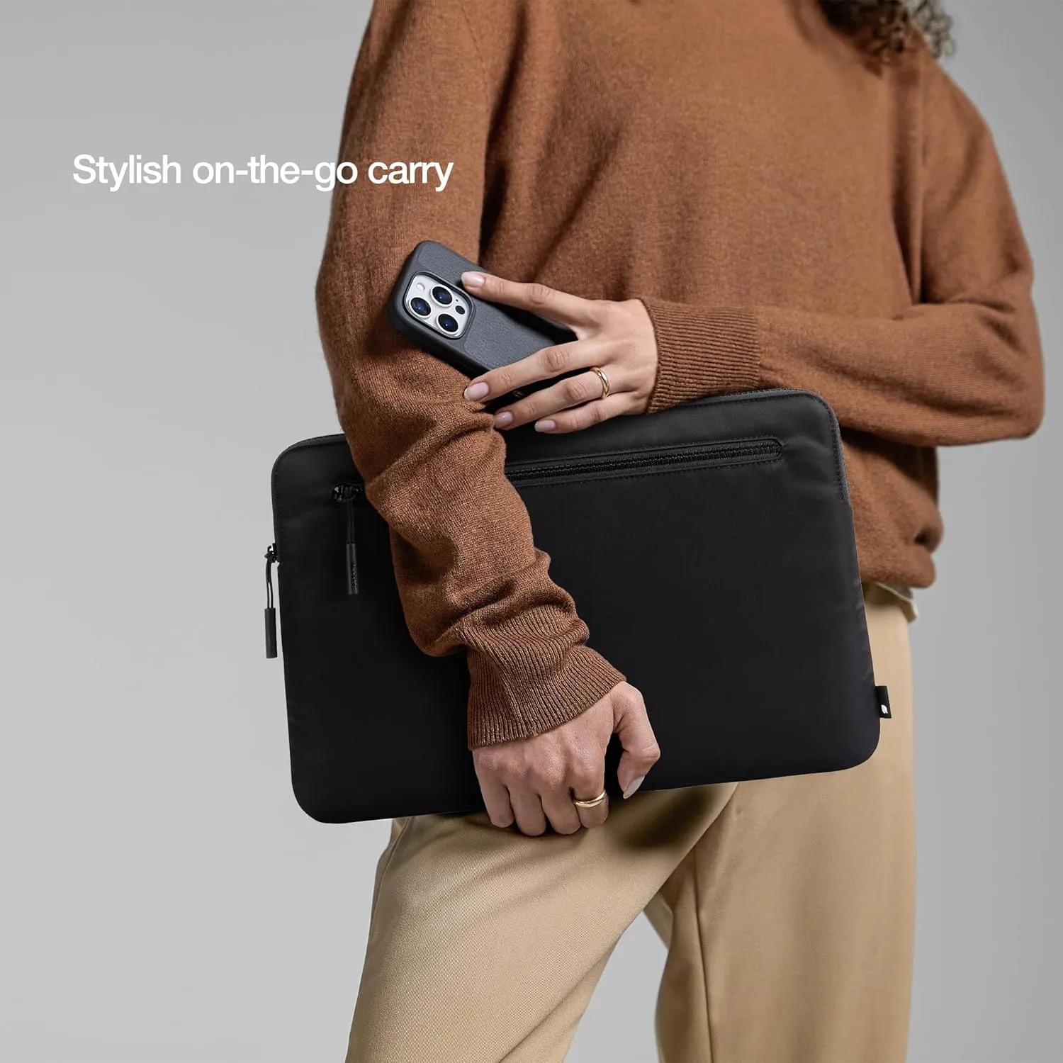 Incase Compact Laptop Sleeve with Flight Nylon - 13-inch MacBook/Laptop & iPad/Tablet Sleeve - Faux Fur Lining, Lightweight, Durable, Weather Resistant, Slip Pocket for Accessories - Flight Black