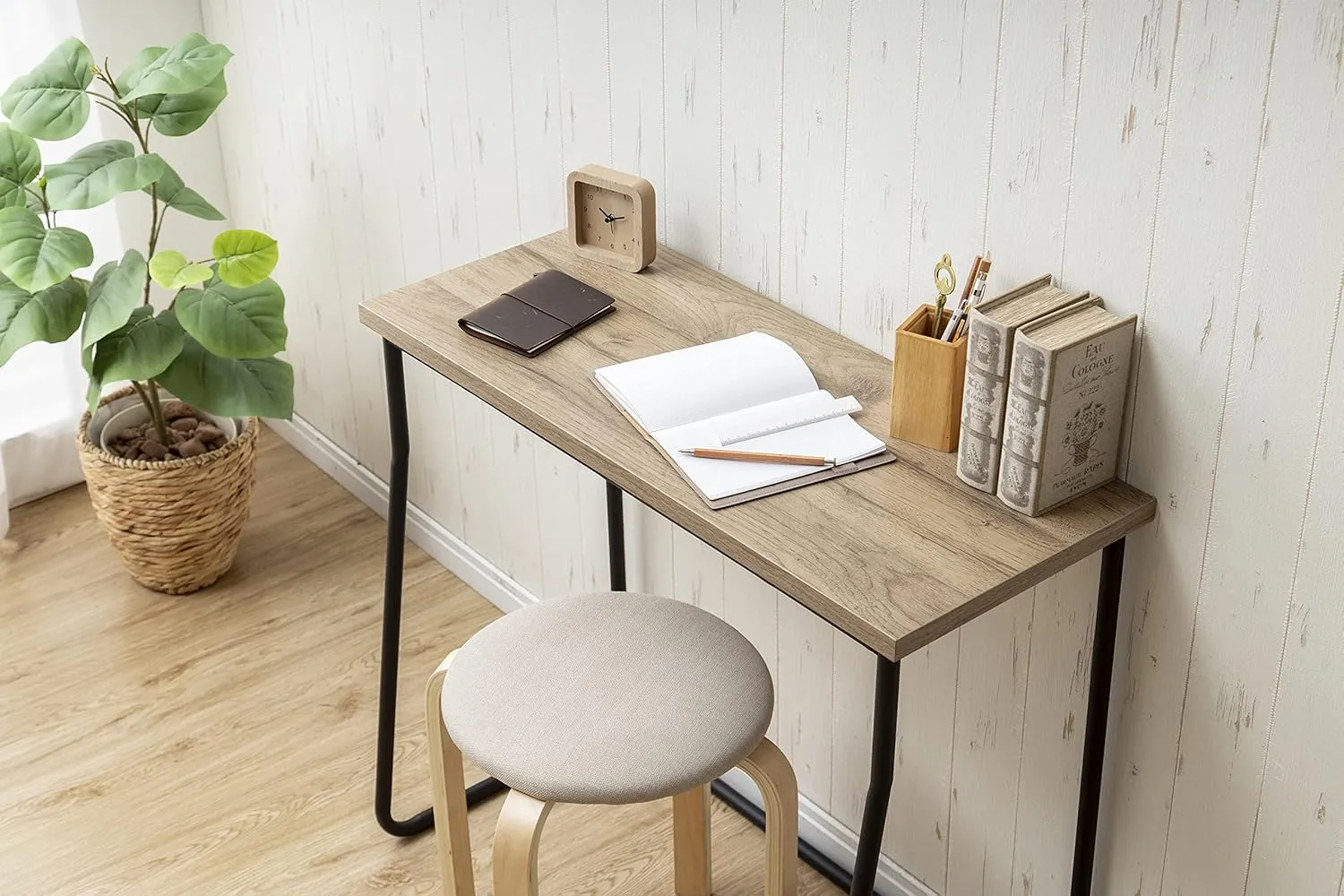 IRIS USA Computer Desk, 31" L x 15" W Slim Rustic Industrial Table with Matte Black Steel Frame and Heavy Duty Wooden Tabletop, Small Office Desk, Portable Computer Desk, Laptop Stand for Small Space