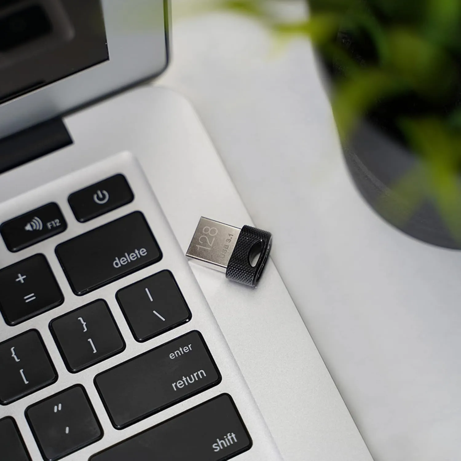 PNY 128GB Elite-X Fit USB 3.1 Flash Drive - 200MB/s